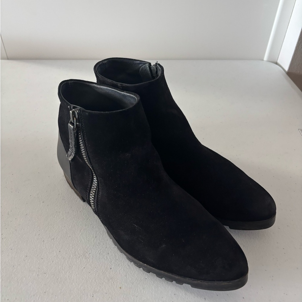 Paul Green Black Ankle Booties with Zipper